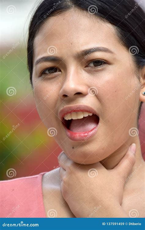 choke in Filipino .